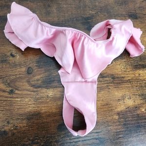 NWT Victoria's‎ secret pink thong size medium